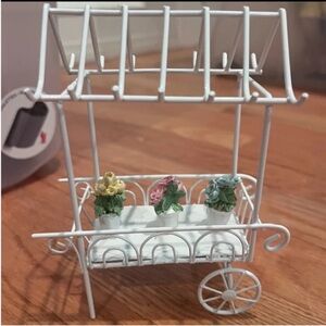 Mini flower cart